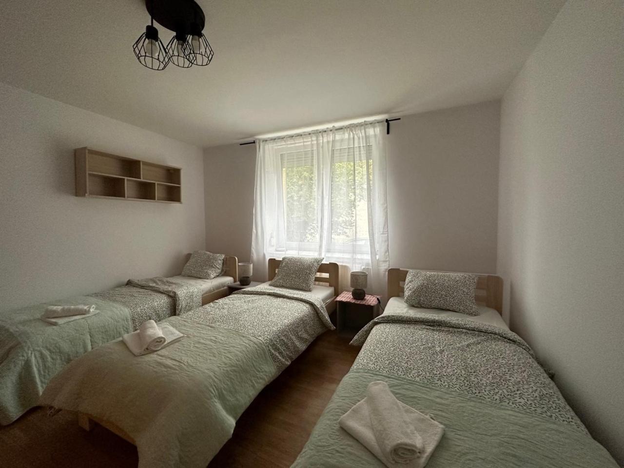 Mirabella House Apartment Rzeszow Ngoại thất bức ảnh