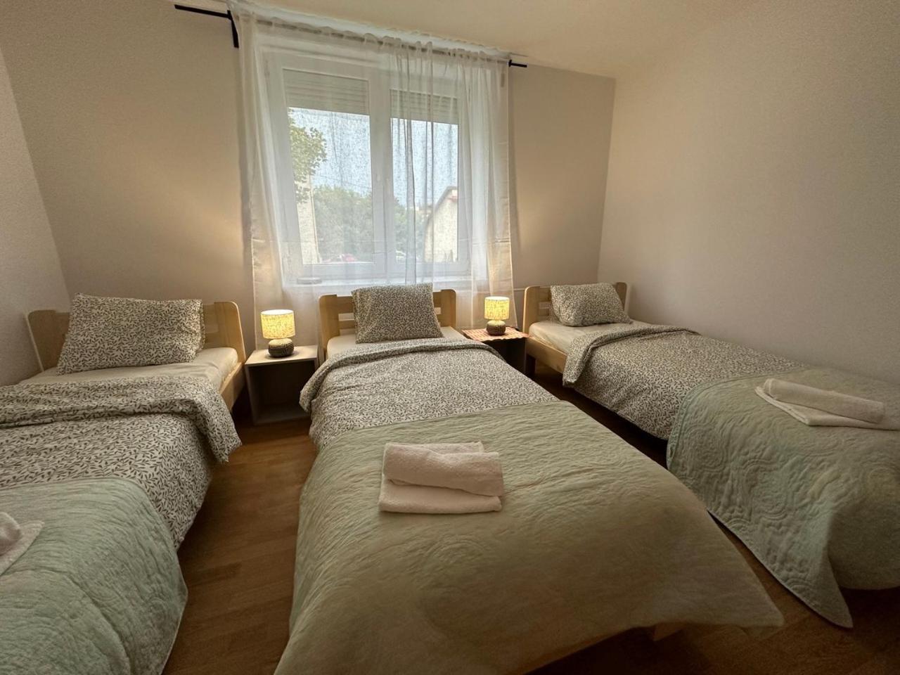 Mirabella House Apartment Rzeszow Ngoại thất bức ảnh