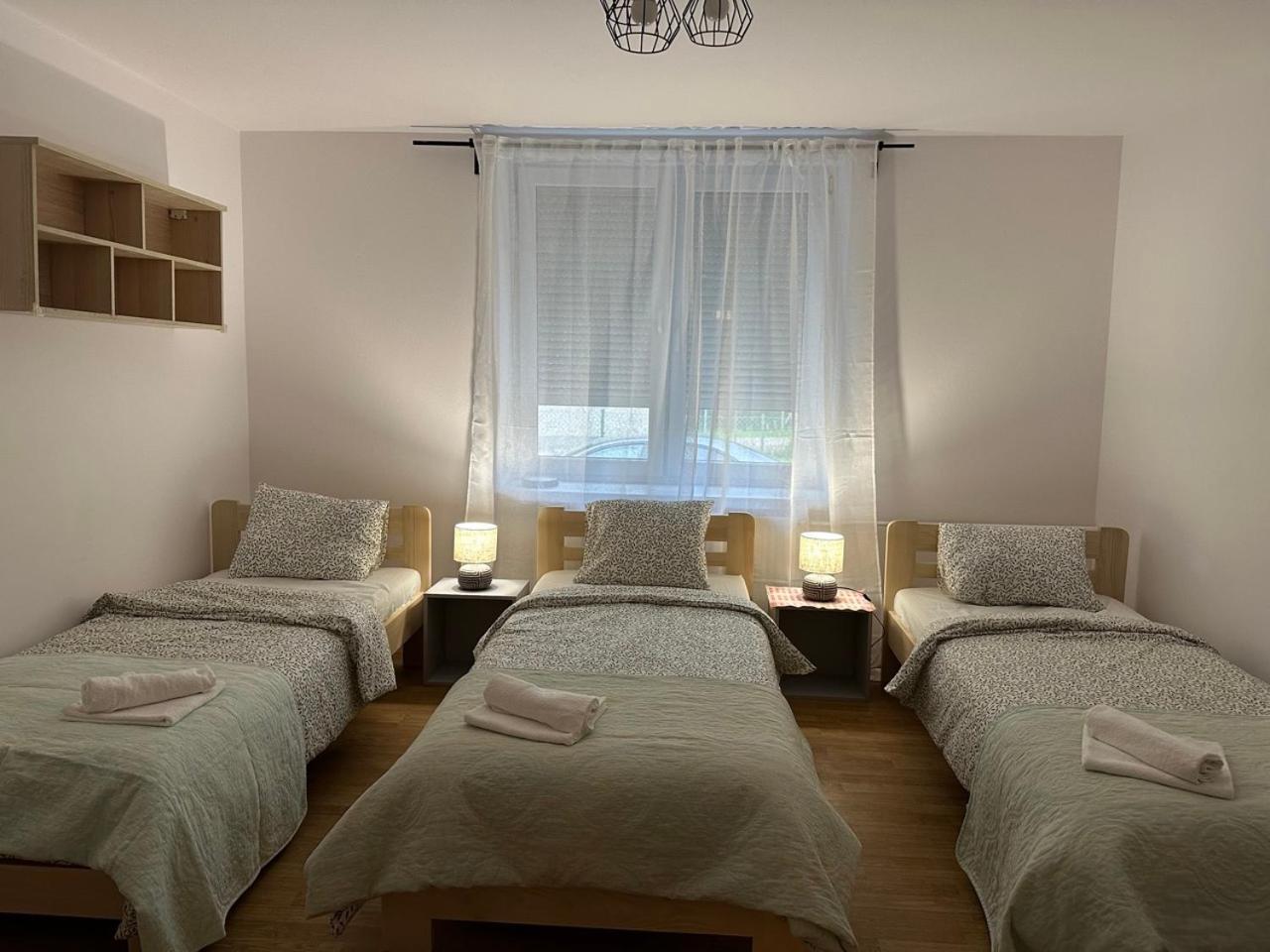 Mirabella House Apartment Rzeszow Ngoại thất bức ảnh